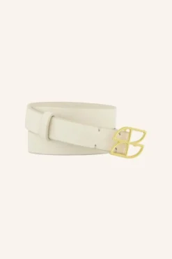 Riemen*By bar buckle logo belt | pearl