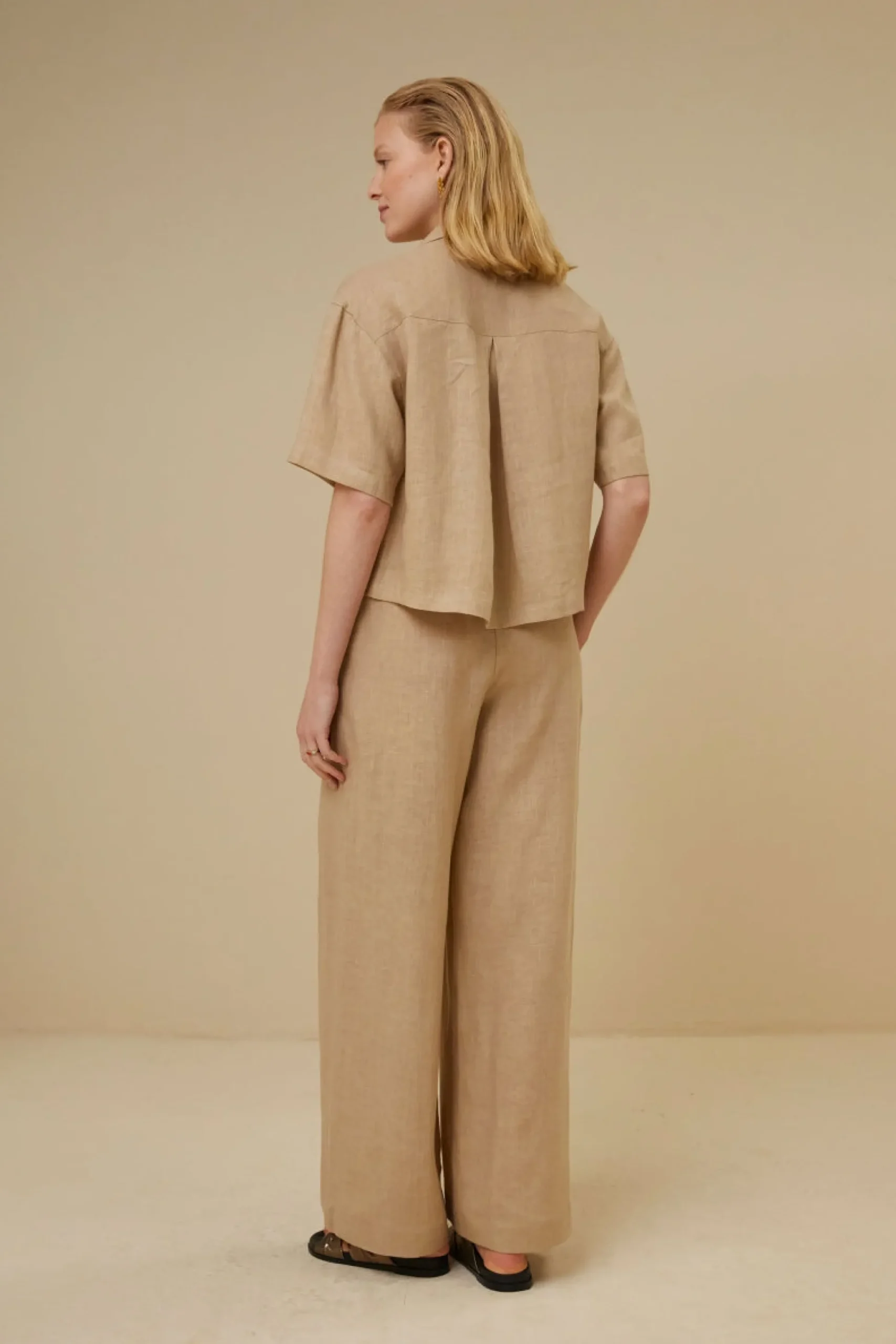 Blouses*By bar cris linen blouse | latte