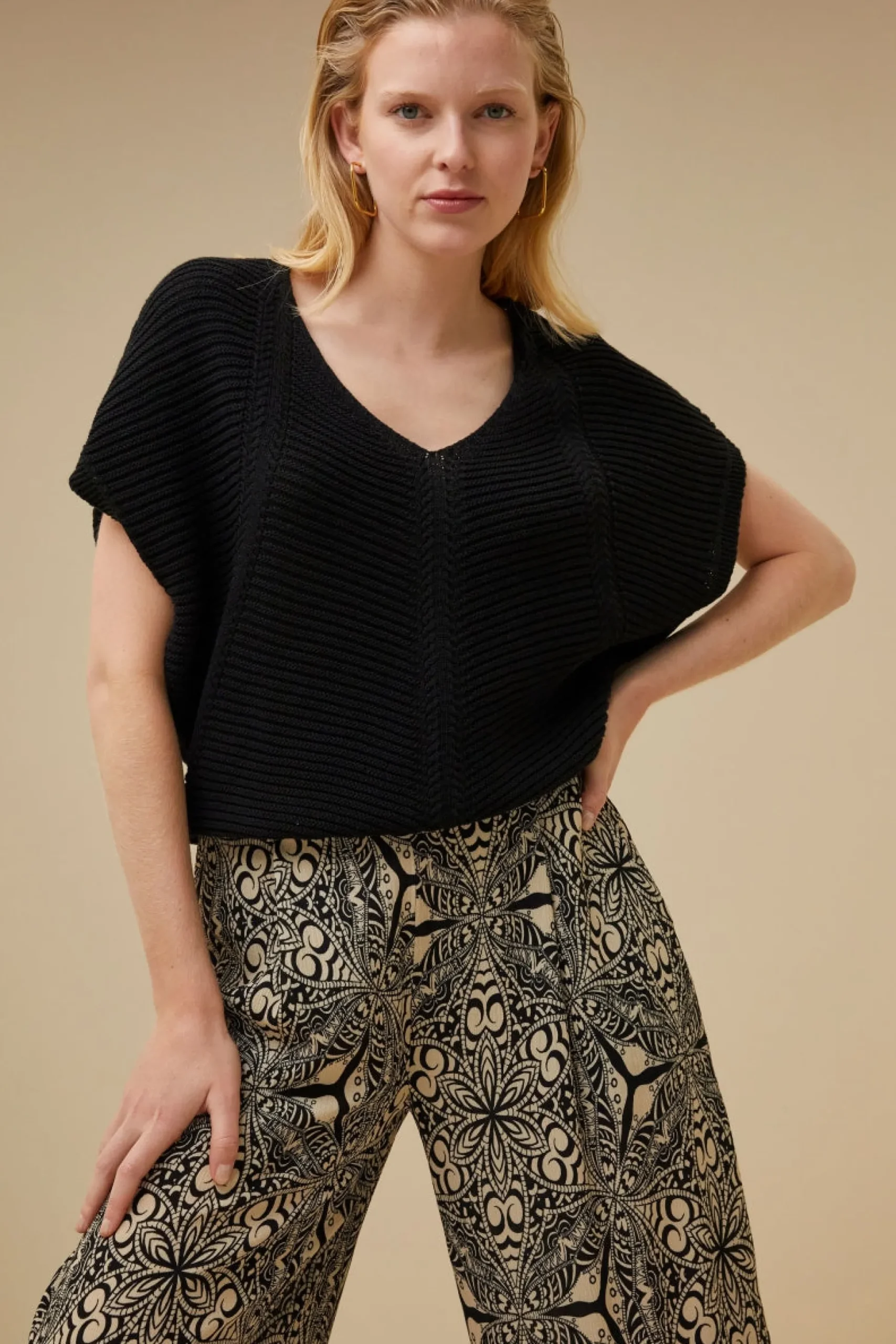 Truien*By bar new ale top | jet black