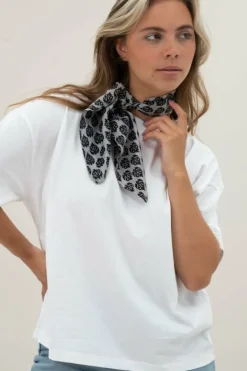 Sjaals & Mutsen|Antic Accessoires*By bar sari silk scarf | arrah e